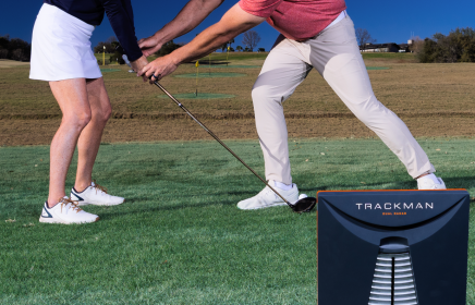 two people practicing golf at horseshoe bay resort