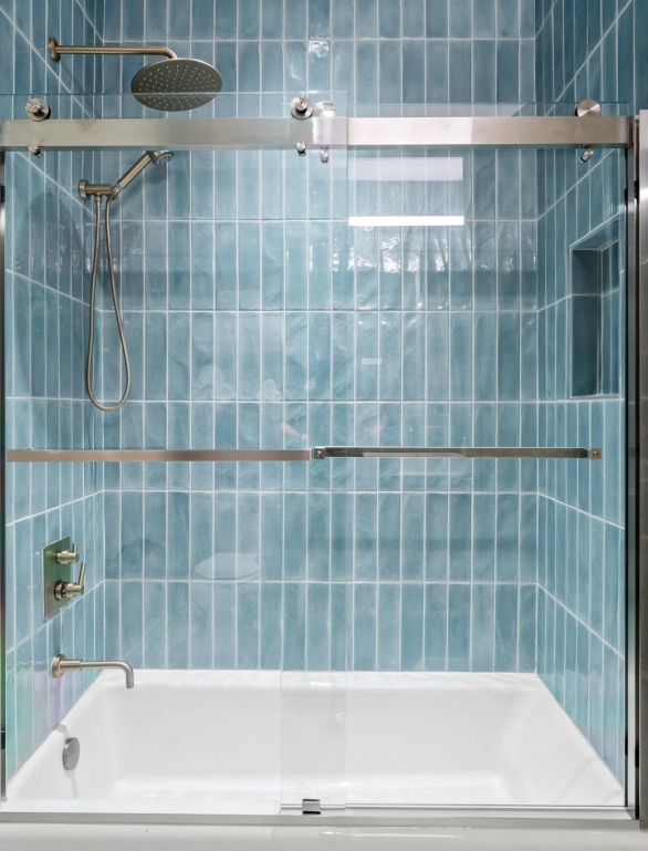 Cobalt Condo bathroom at Horseshoe Bay Resort