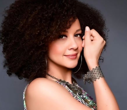 close up of Rebecca jade at horseshoe bay resort